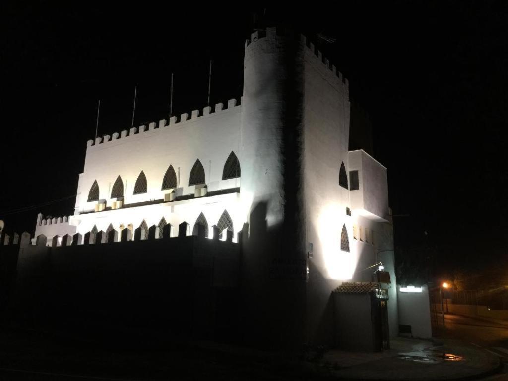 El Castillo อัลกาลา เด กัวไดรา ภายนอก รูปภาพ